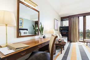 Chatrium Hotel Royal Lake Yangon