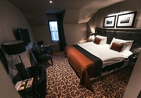 The Fenwick Hotel