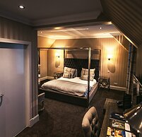 The Fenwick Hotel