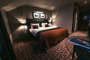 The Fenwick Hotel