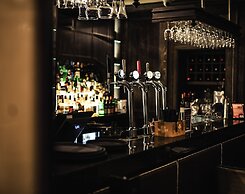 The Fenwick Hotel