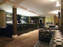 The Fenwick Hotel