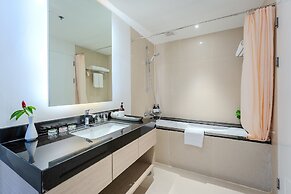 Somerset Park Suanplu Bangkok