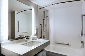 Holiday Inn Express Vancouver Airport Richmond by IHG