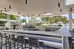 Loews Miami Beach Hotel – South Beach