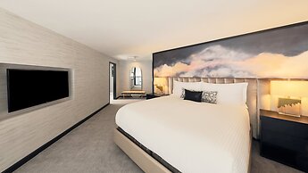 Loews Miami Beach Hotel – South Beach