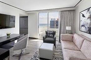 Loews Miami Beach Hotel – South Beach