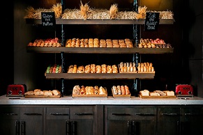 Loews Miami Beach Hotel – South Beach