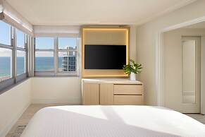 Loews Miami Beach Hotel – South Beach