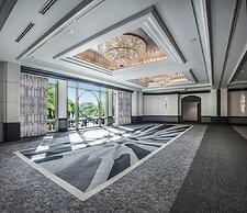 Loews Miami Beach Hotel – South Beach