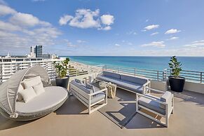 Loews Miami Beach Hotel – South Beach