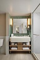 Loews Miami Beach Hotel – South Beach