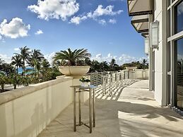 Loews Miami Beach Hotel – South Beach