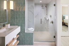 Loews Miami Beach Hotel – South Beach