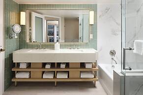 Loews Miami Beach Hotel – South Beach