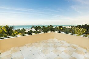 Loews Miami Beach Hotel – South Beach