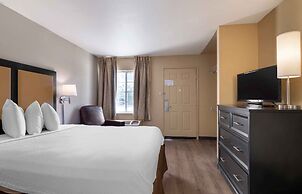 Extended Stay America Suites Kansas City Shawnee Mission