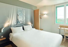 B&B HOTEL Orly Rungis Aéroport