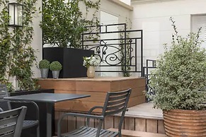 Hotel Elysées Céramic