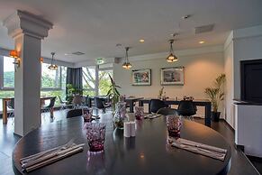 FourSide Plaza Hotel Trier, Trademark Collection by Wyndham