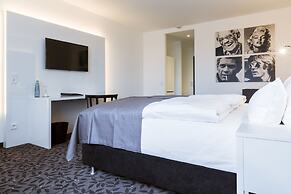 FourSide Plaza Hotel Trier, Trademark Collection by Wyndham