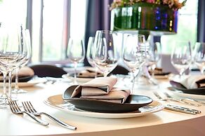 FourSide Plaza Hotel Trier, Trademark Collection by Wyndham