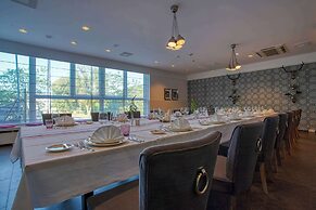 FourSide Plaza Hotel Trier, Trademark Collection by Wyndham