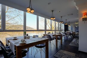 FourSide Plaza Hotel Trier, Trademark Collection by Wyndham