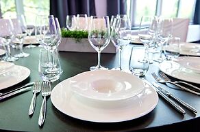 FourSide Plaza Hotel Trier, Trademark Collection by Wyndham