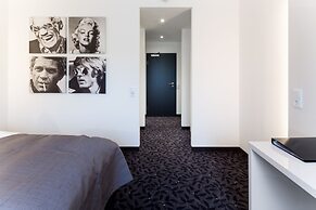 FourSide Plaza Hotel Trier, Trademark Collection by Wyndham