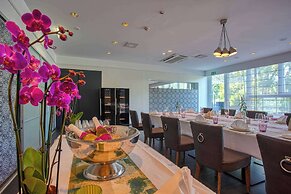 FourSide Plaza Hotel Trier, Trademark Collection by Wyndham