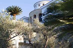 Anassa Hotel