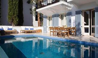 Anassa Hotel