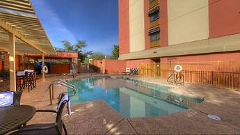 Holiday Inn Express & Suites Tempe by IHG