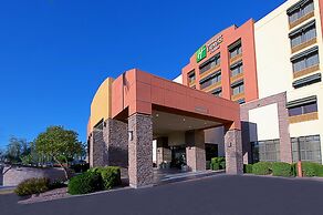 Holiday Inn Express & Suites Tempe, an IHG Hotel