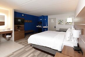 Holiday Inn Express & Suites Tempe by IHG