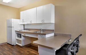 Extended Stay America Select Suites Chicago Naperville East