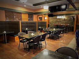 The Glenmore Inn & Convention Centre