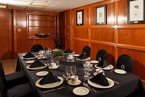 The Glenmore Inn & Convention Centre