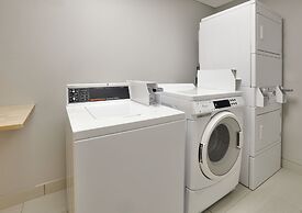 Holiday Inn Express & Suites Irving Conv Ctr - Las Colinas by IHG