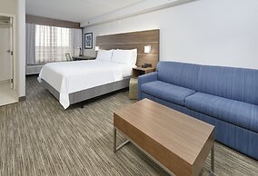 Holiday Inn Express & Suites Irving Conv Ctr - Las Colinas by IHG