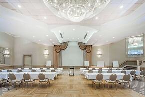 Ramada Hotel & Conference Center by Wyndham Hammond