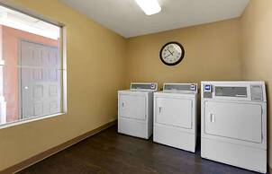 Extended Stay America Phoenix - Chandler - E. Chandler Blvd.