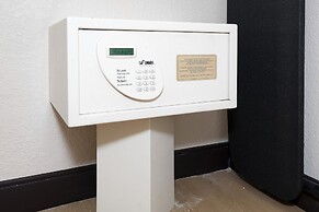 Red Roof Inn PLUS+ Jacksonville - Southpoint