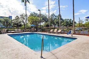 Red Roof Inn PLUS+ Jacksonville - Southpoint