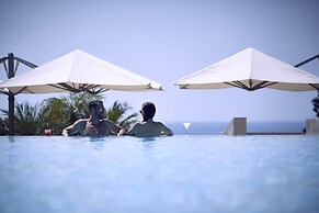 Four Seasons Hotel