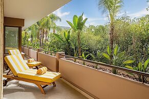 Four Seasons Hotel