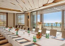 Four Seasons Hotel