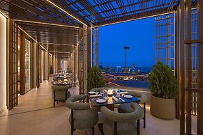 Four Seasons Hotel