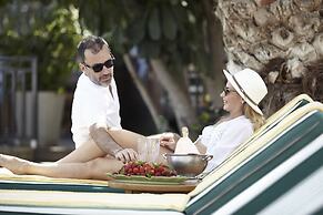 Four Seasons Hotel